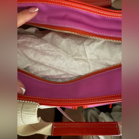 Coach twl Hampton garden tote purplish pink red nwt dust bag included - Picture 10 of 10